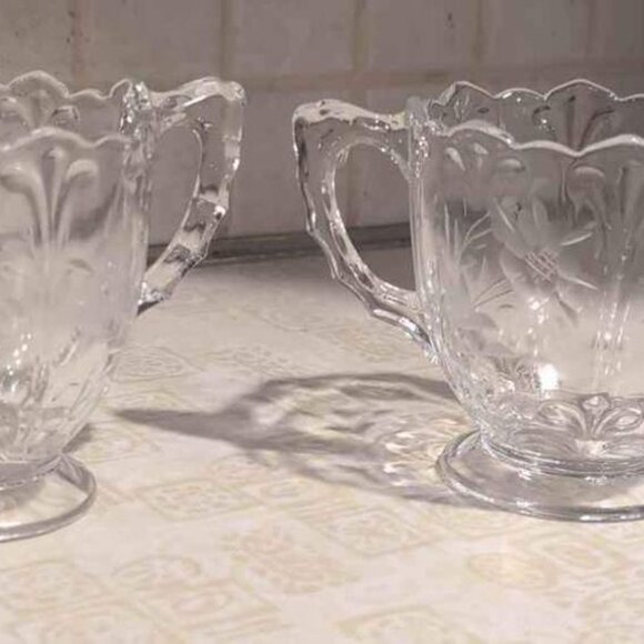 Vintage Etched Flower Glass Sugar Bowl and Creamer Pitcher Set - Picture 1 of 7